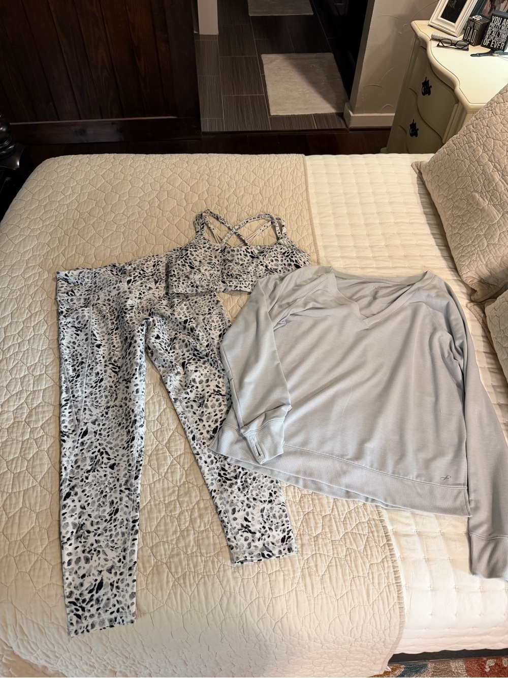 Light Gray Animal-Print Sports Bra and Leggings Set with V-Neck Top